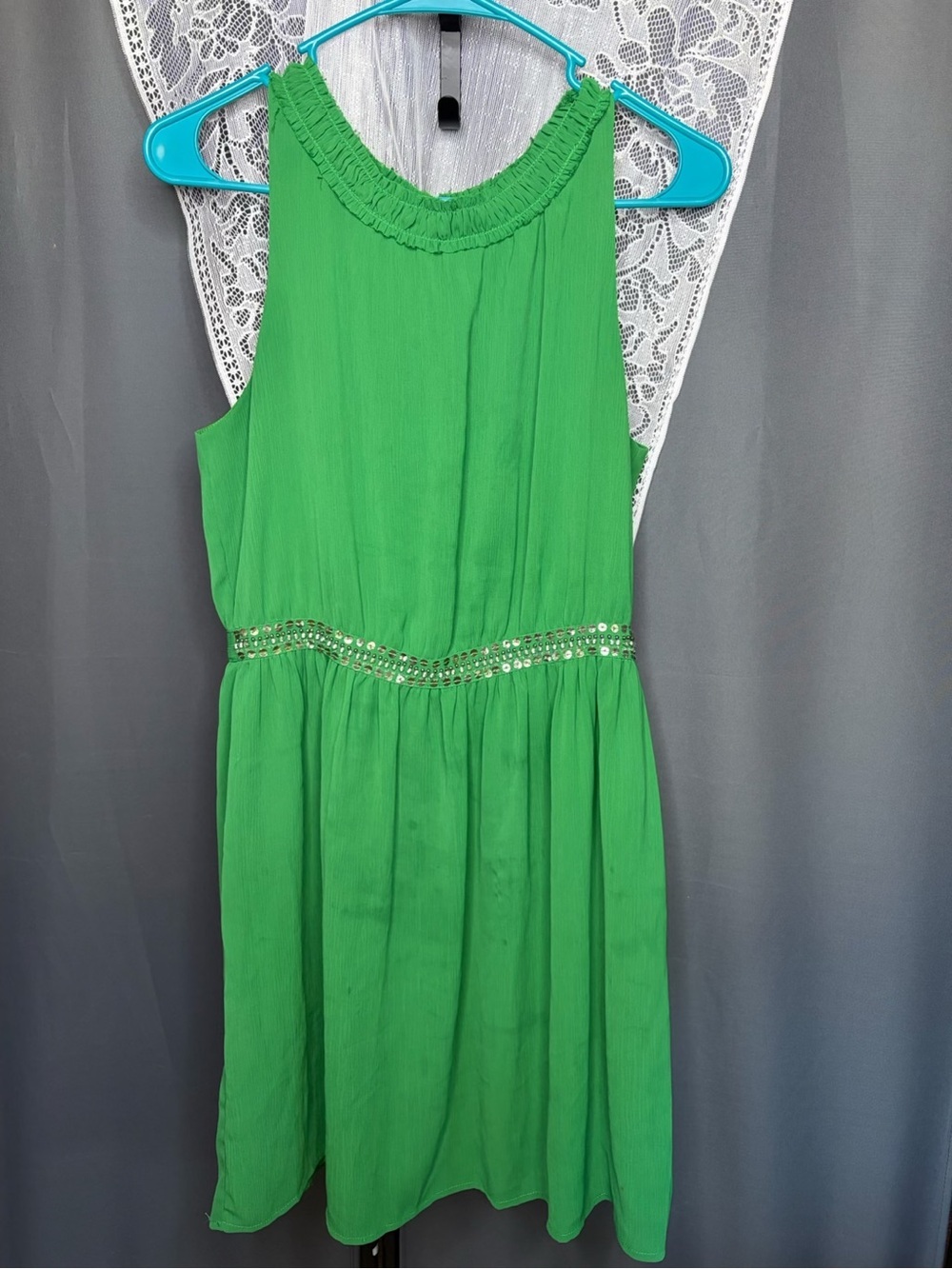 Under Skies Kelly Green High Neck Sequin Waist Fit & Flare Mini Dress M